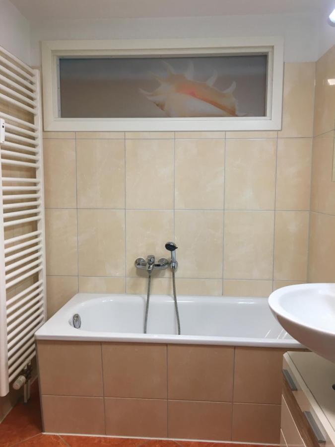 2-Zimmer-Wohnung In Stralsunds Altstadt Ngoại thất bức ảnh